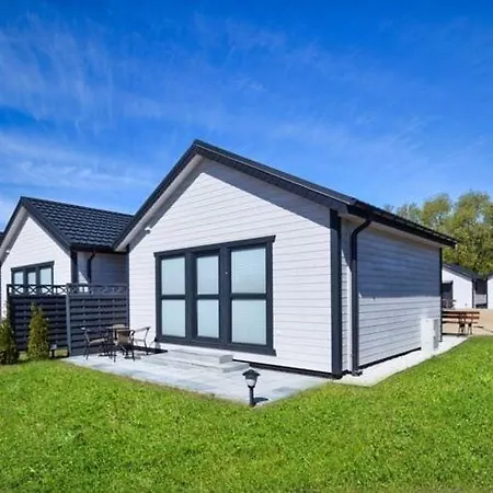 Cozy Homes For 5 People, Azy * Łazy