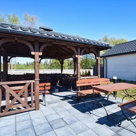 Cozy Homes For 5 People, Azy * Łazy